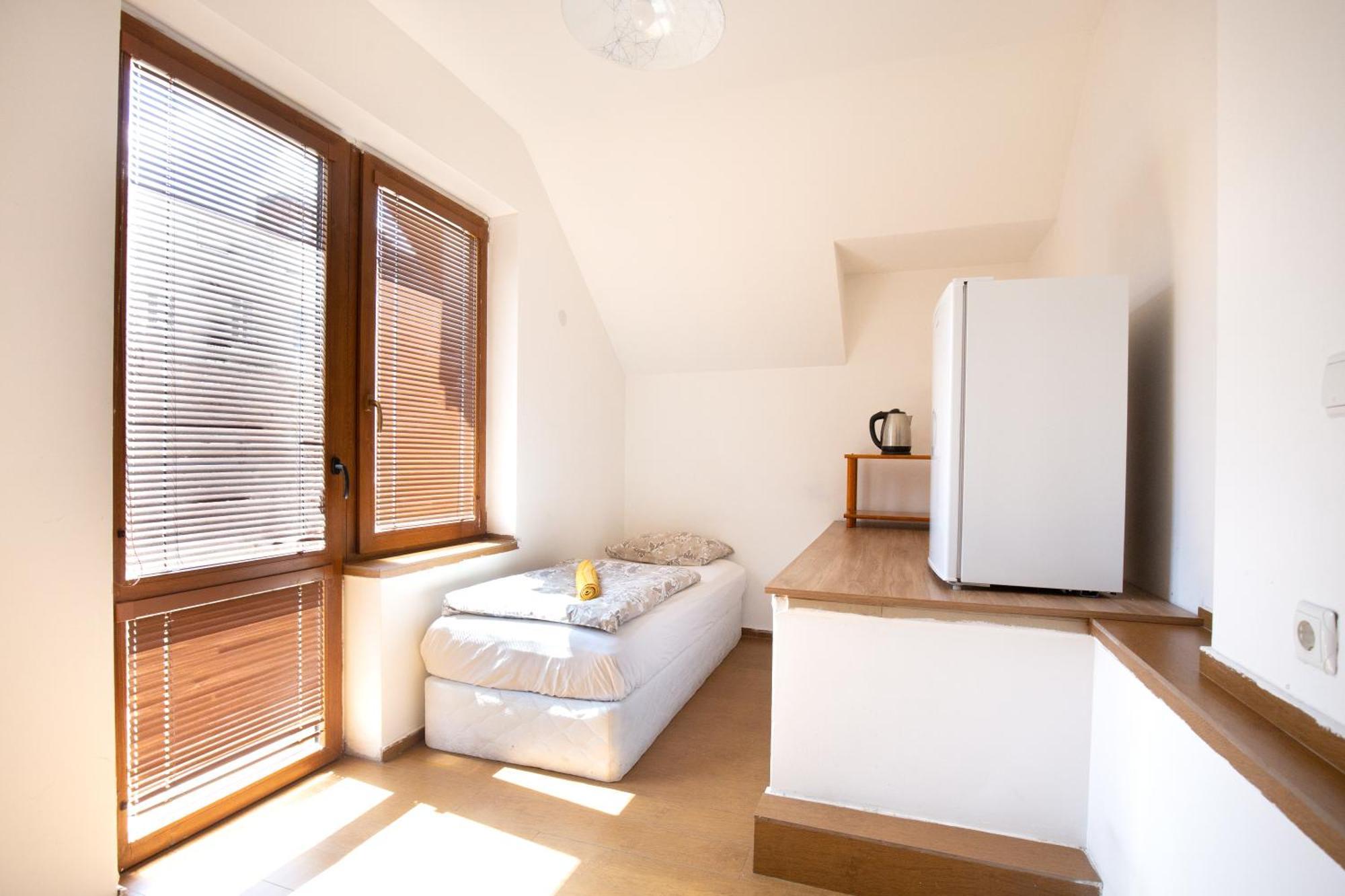 En-Suite Rooms: Novа Guesthouse In Sofia Center Exterior photo
