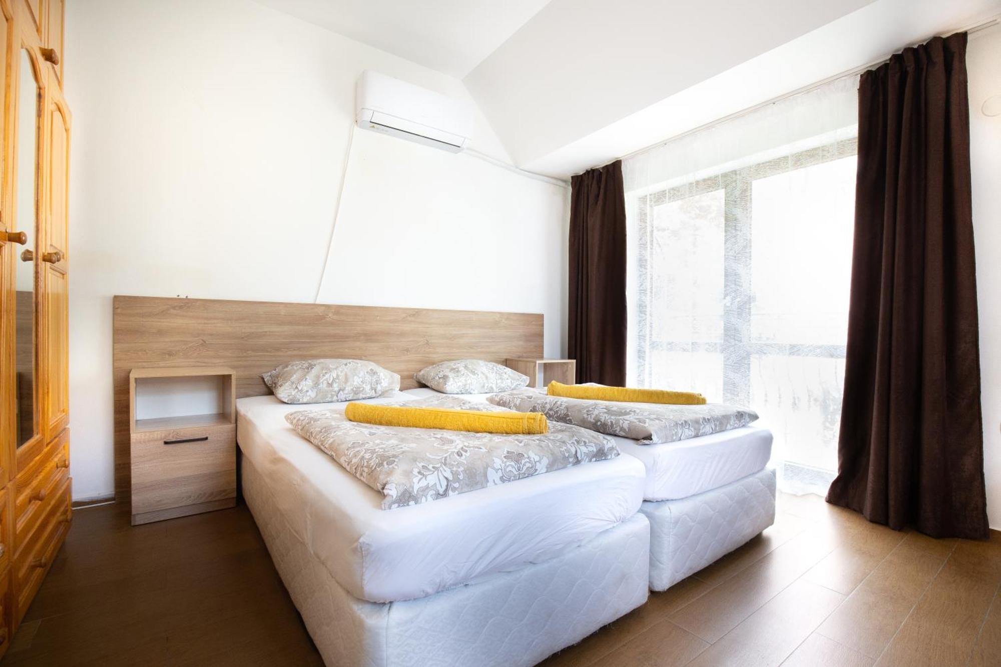 En-Suite Rooms: Novа Guesthouse In Sofia Center Exterior photo